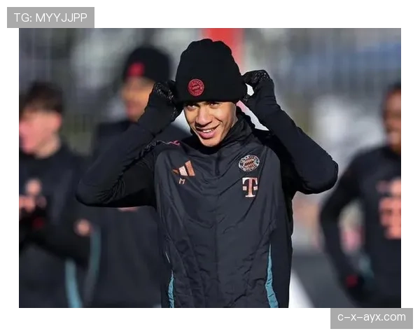 拜仁主帅战术革新显成效，穆西亚拉新角色闪耀赛场