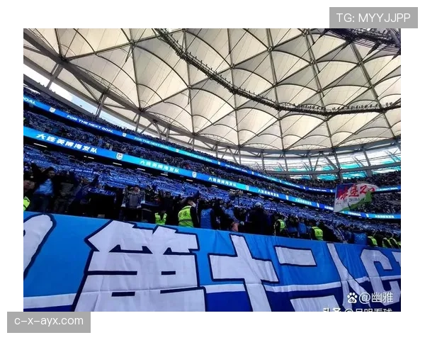 英超主场门票抢购一空，球迷热情点燃新赛季序幕