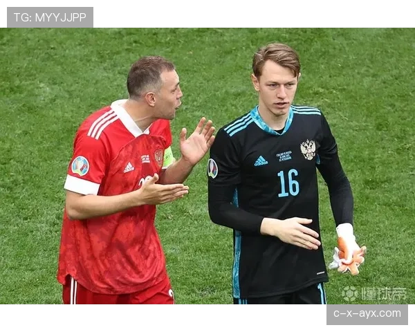 俄罗斯国家队“熊军团”启航2024欧洲杯,荣耀征程备受瞩目 俄罗斯国家队“熊军团”启航2024欧洲杯,荣耀征程备受瞩目